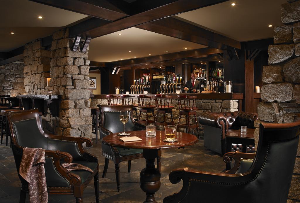 Mount Wolseley Hotel Spa & Golf Resort Tullow Exteriör bild